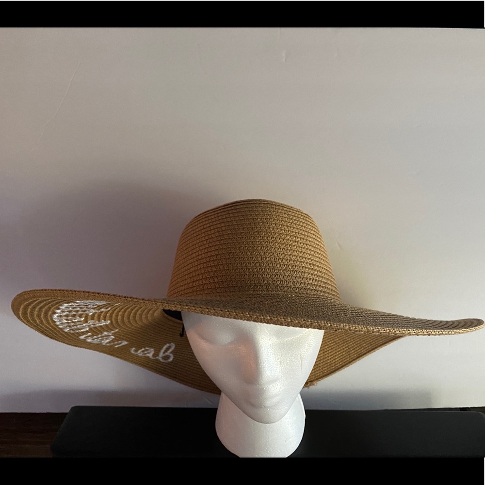 Embroidered Straw Hat ‘do not disturb’
